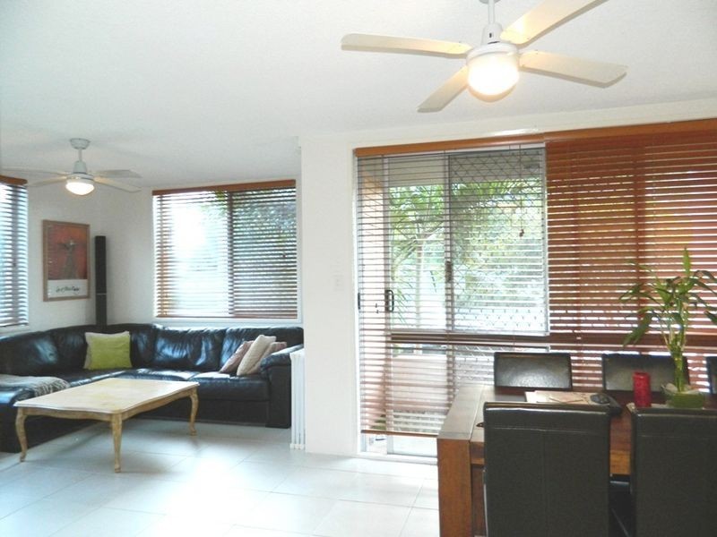 5/1976 Gold Coast Highway, Miami QLD 4220