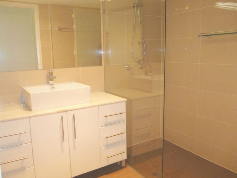 5/1976 Gold Coast Highway, Miami QLD 4220