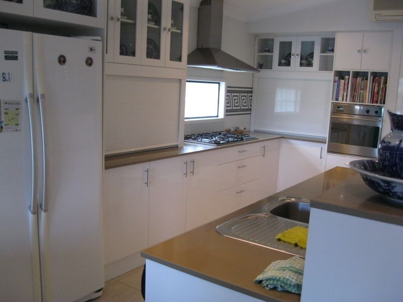 134 Dunlin Dr, Burleigh Waters QLD 4220