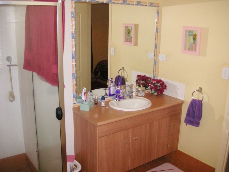 2/13 North Shore Ave, Varsity Lakes QLD 4227