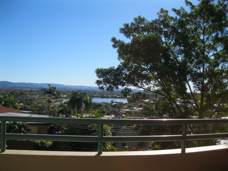 32 East Street, Burleigh Heads QLD 4220