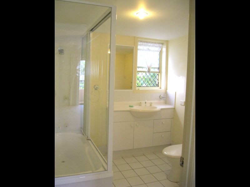 32 East Street, Burleigh Heads QLD 4220