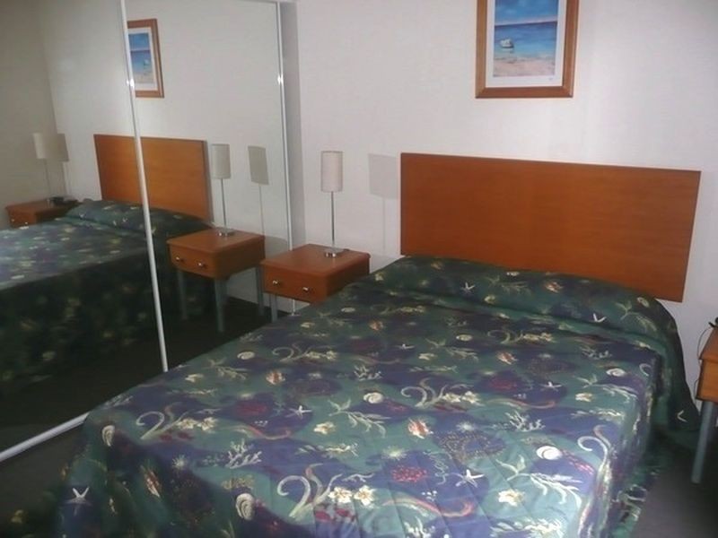 38 Petrel Avenue, Mermaid Beach QLD 4218