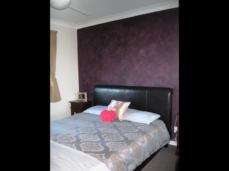 121 Sunshine Blvd, Mermaid Waters QLD 4218