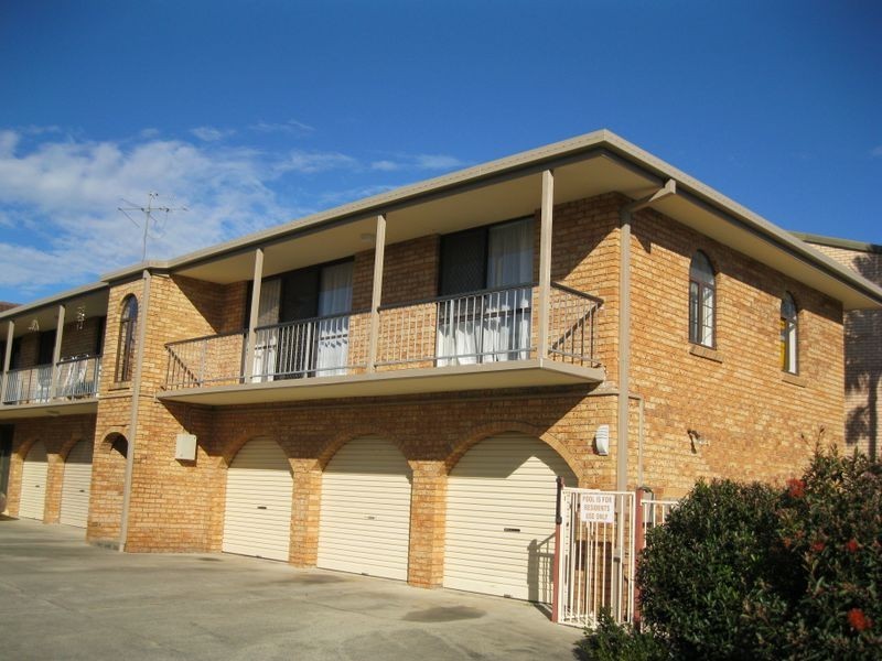 3/6 Angie Court, Mermaid Waters QLD 4218