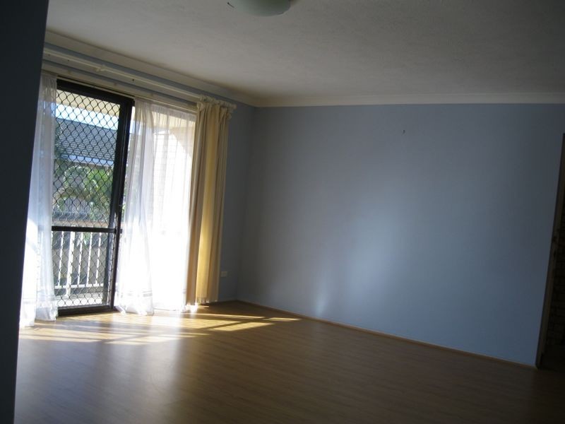 3/6 Angie Court, Mermaid Waters QLD 4218