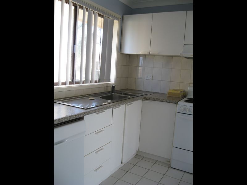 3/6 Angie Court, Mermaid Waters QLD 4218