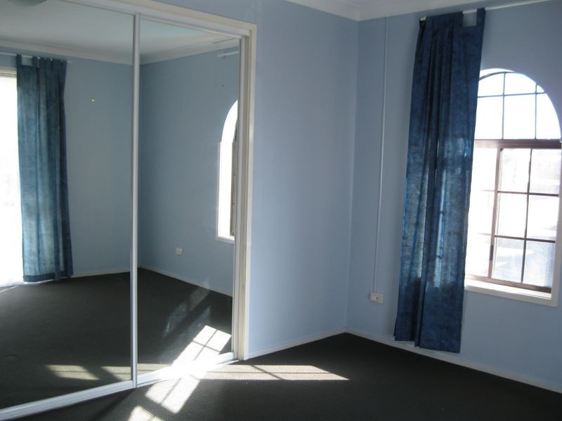 3/6 Angie Court, Mermaid Waters QLD 4218