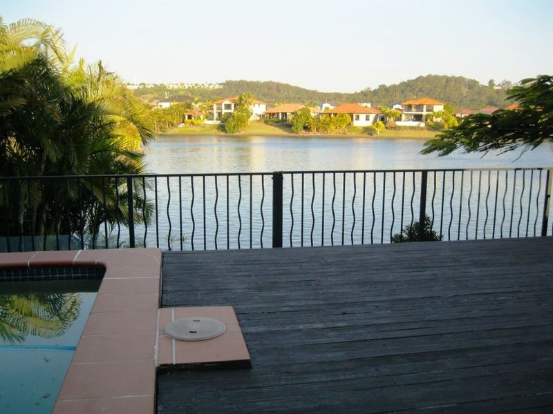 134 Dunlin Drive, Burleigh Waters QLD 4220