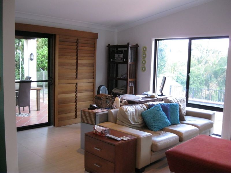 134 Dunlin Drive, Burleigh Waters QLD 4220