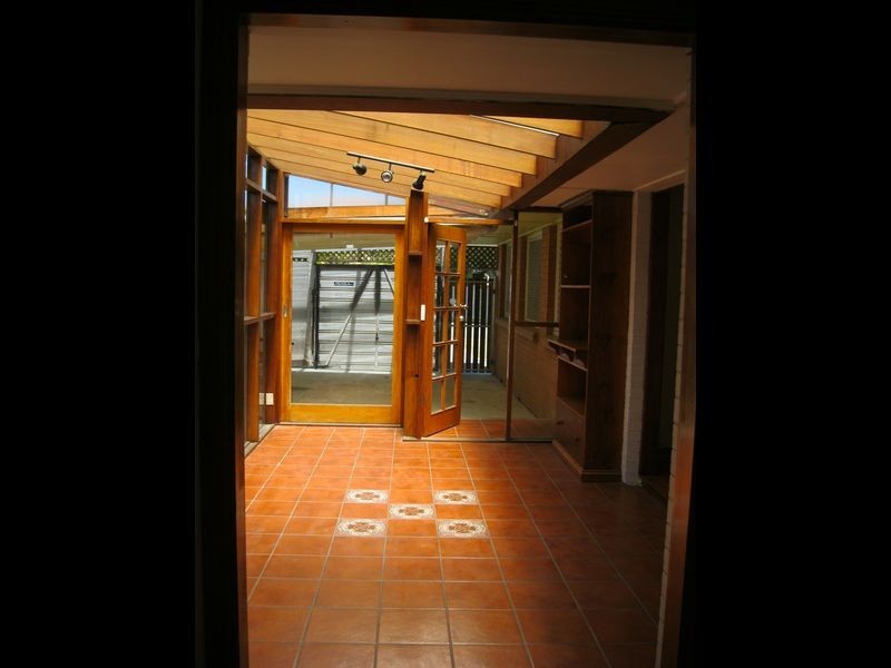 19 Banksia Broadway, Burleigh Heads QLD 4220