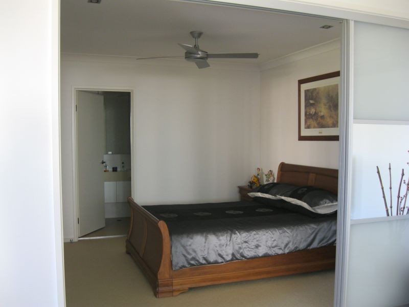 4011/3027 The Boulevard, Carrara QLD 4211