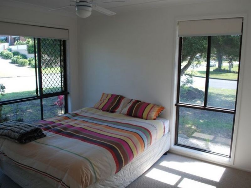 1 Petunia Crt, Miami QLD 4220