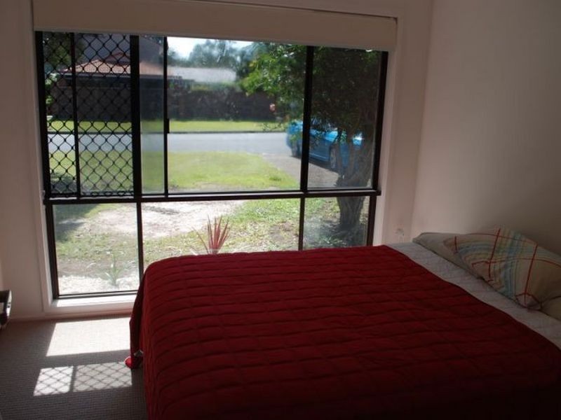 1 Petunia Crt, Miami QLD 4220