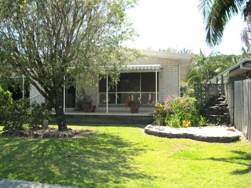 46 Acanthus Avenue, Burleigh Heads QLD 4220