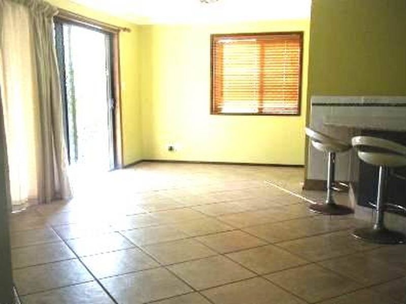 15 Spoonbill Court, Burleigh Waters QLD 4220