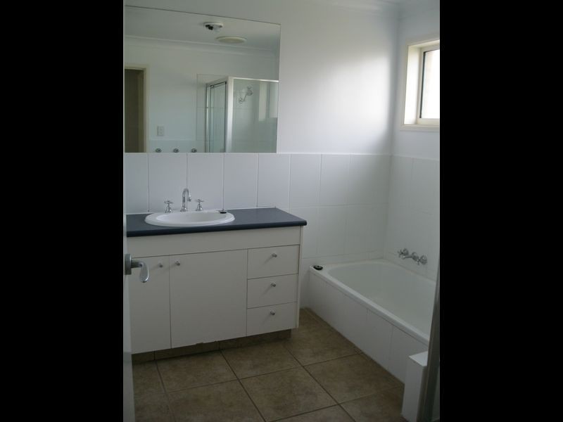 15 Spoonbill Court, Burleigh Waters QLD 4220