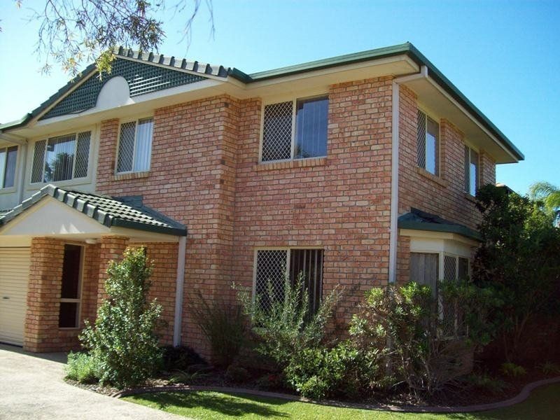 1/97 Pohlman St, Southport QLD 4215