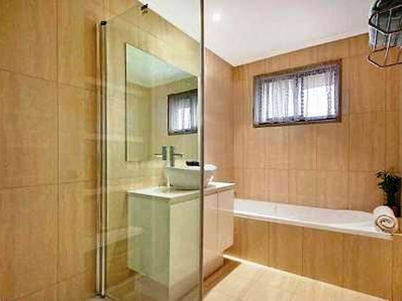 4/10 Cotinga Crescent, Burleigh Waters QLD 4220