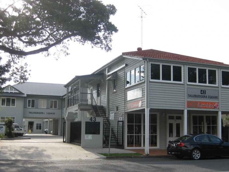 43 Tallebudgera Creek Road, West Burleigh QLD 4219