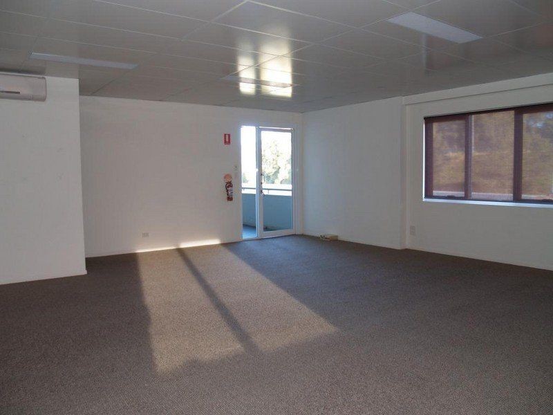 43 Tallebudgera Creek Road, West Burleigh QLD 4219