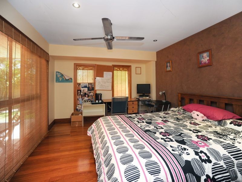 52 Honeyeater Drive, Burleigh Waters QLD 4220
