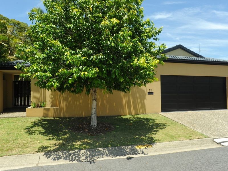 52 Honeyeater Drive, Burleigh Waters QLD 4220