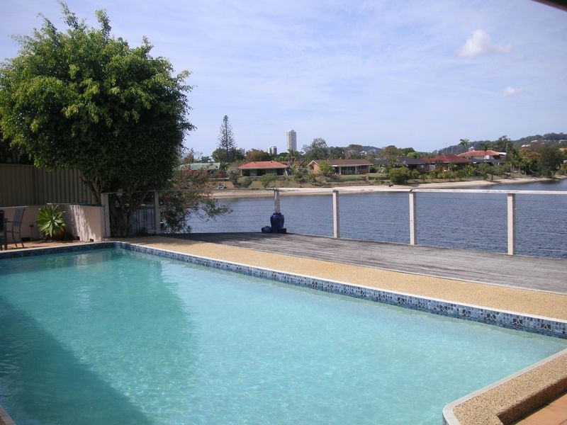 26 Honeyeater Drive, Burleigh Waters QLD 4220
