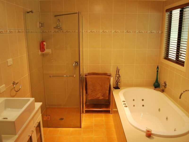 2 Rainford Drive, Boambee NSW 2450