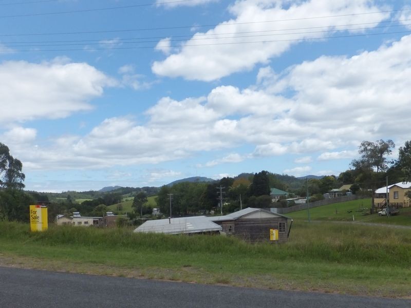 3 Hutchinson Street, Ulong NSW 2450