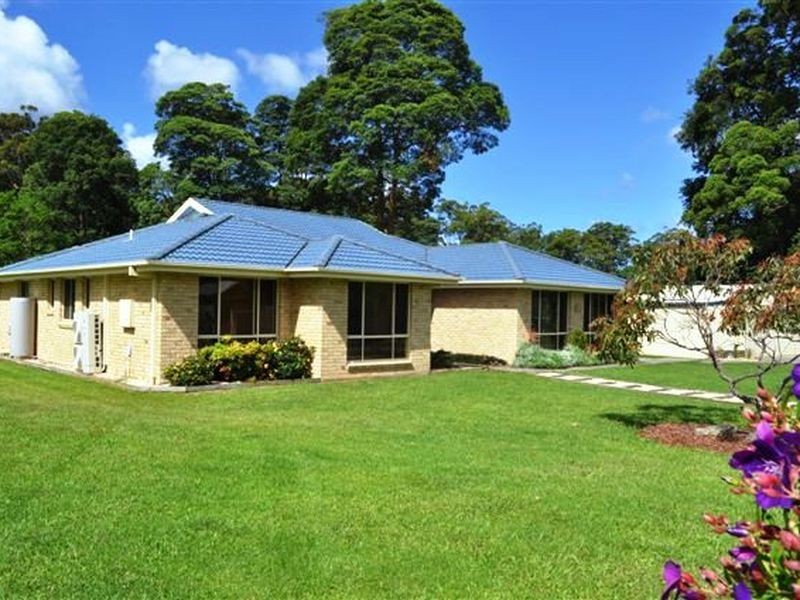 52 Palm Grove Place, Moonee Beach NSW 2450
