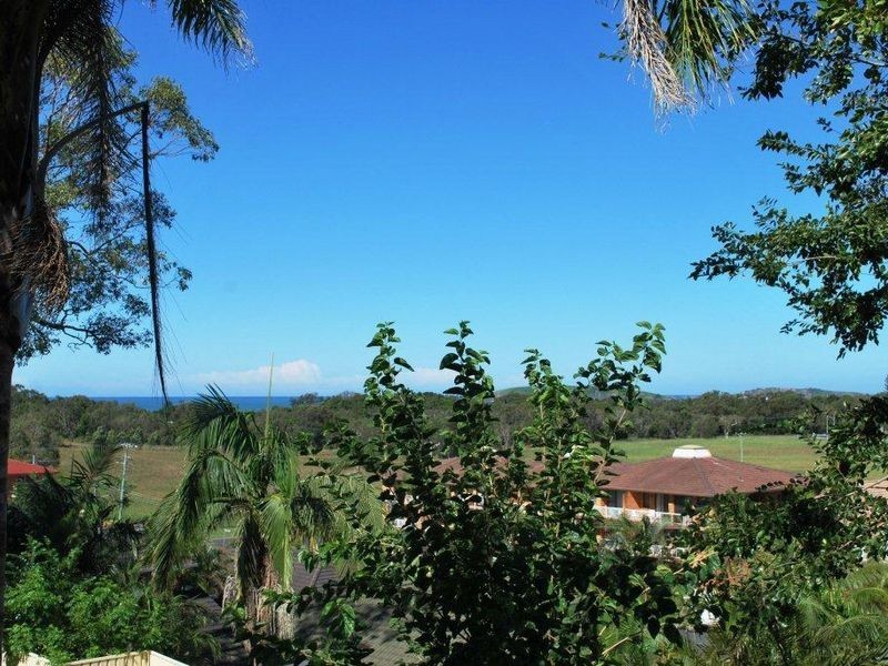 66 Manning Avenue, Coffs Harbour NSW 2450