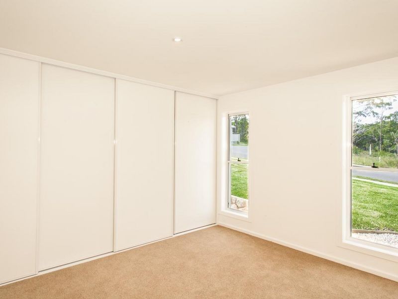 5 Helmsman Close, Safety Beach NSW 2456