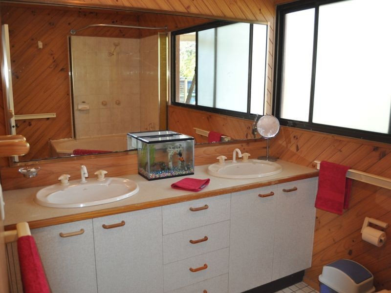 52 Lights Street, Emerald Beach NSW 2456