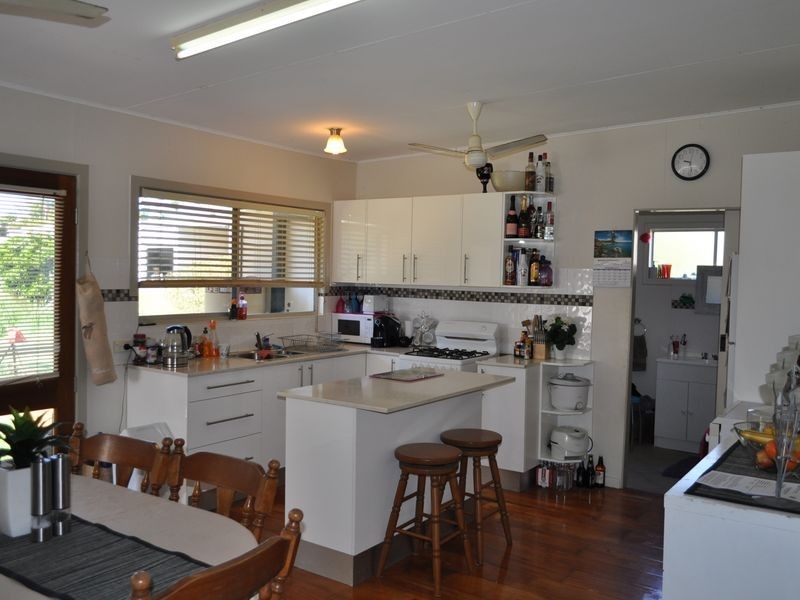 6 Angus Lane, Macksville NSW 2447