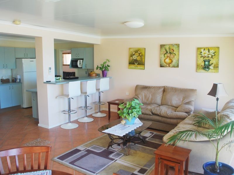 18 Hillview Crescent, Coffs Harbour NSW 2450