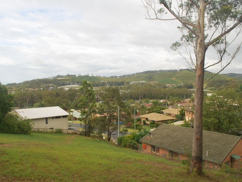 12 McPhee Close, Woolgoolga NSW 2456