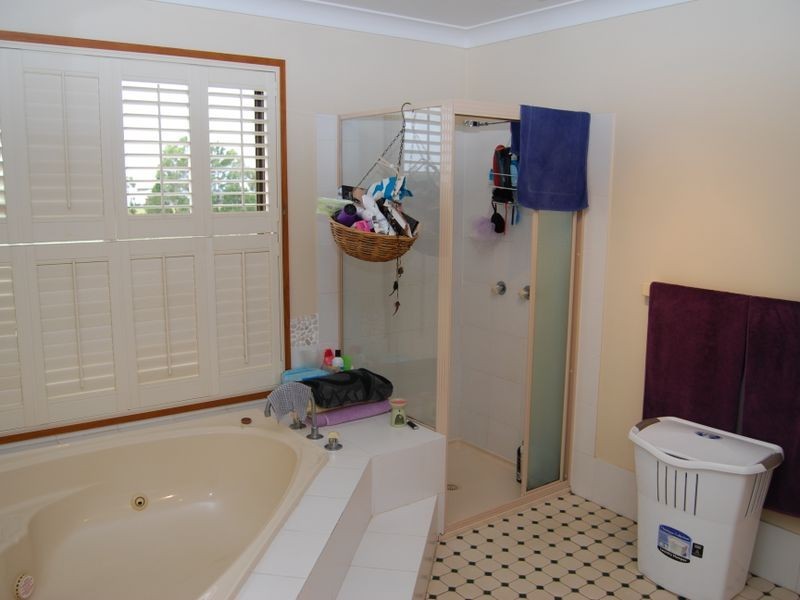 13 Hunter Close, Sapphire Beach NSW 2450