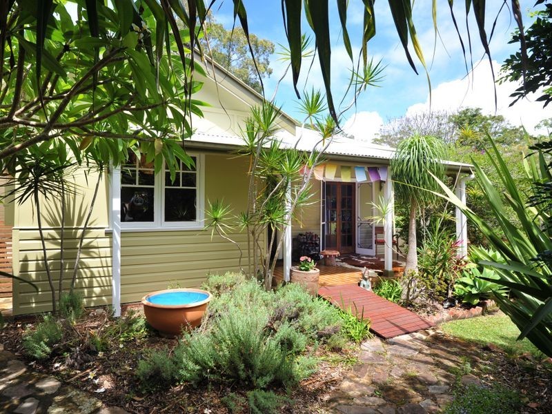 15 Rushton Avenue, Moonee Beach NSW 2450