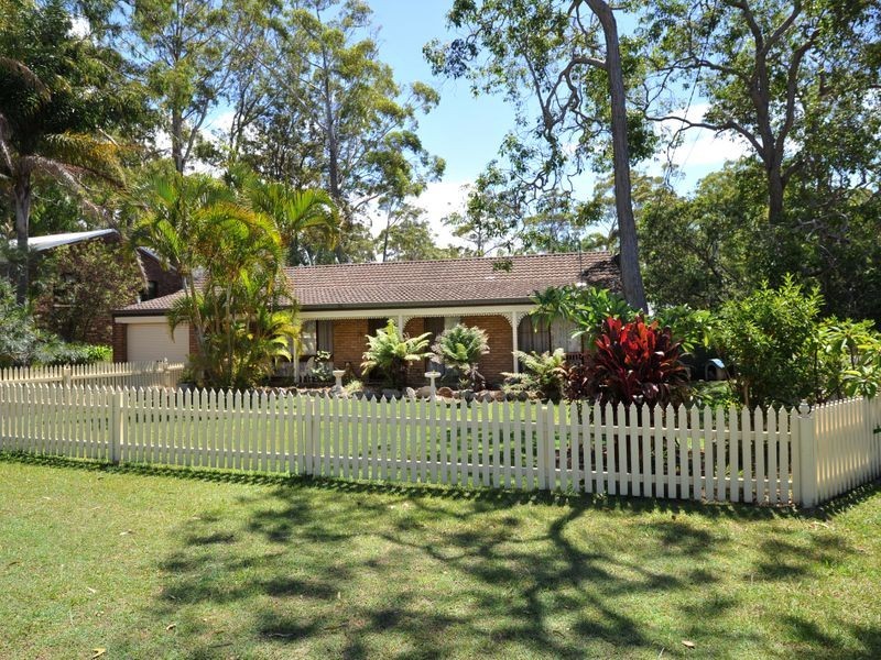 49 Safety Beach Road, Safety Beach NSW 2456