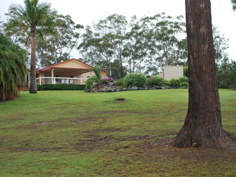 35 Smiths Road, Emerald Beach NSW 2456