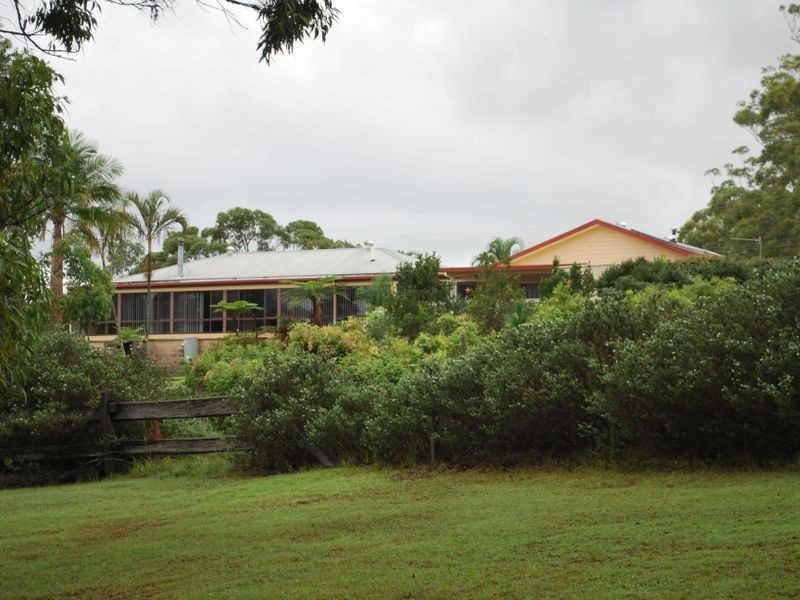 35 Smiths Road, Emerald Beach NSW 2456