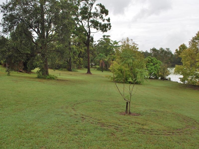35 Smiths Road, Emerald Beach NSW 2456