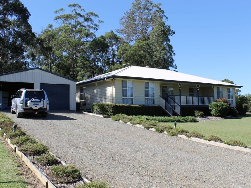 18 Topaz Drive, Emerald Beach NSW 2456