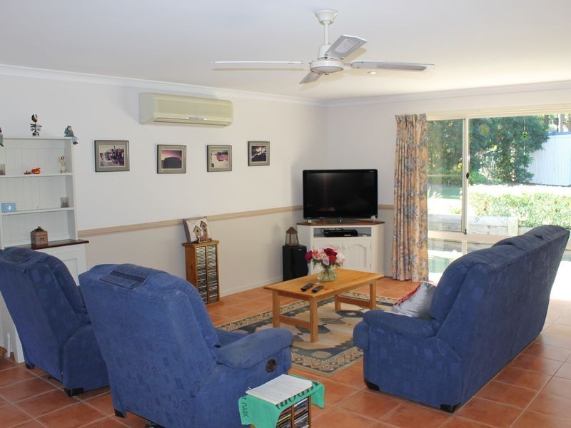 18 Topaz Drive, Emerald Beach NSW 2456