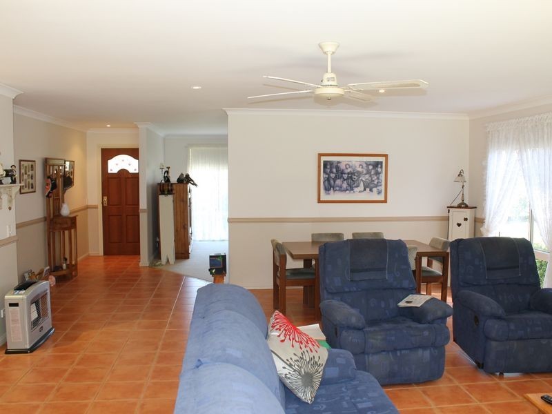 18 Topaz Drive, Emerald Beach NSW 2456