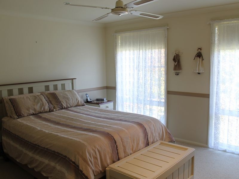 18 Topaz Drive, Emerald Beach NSW 2456