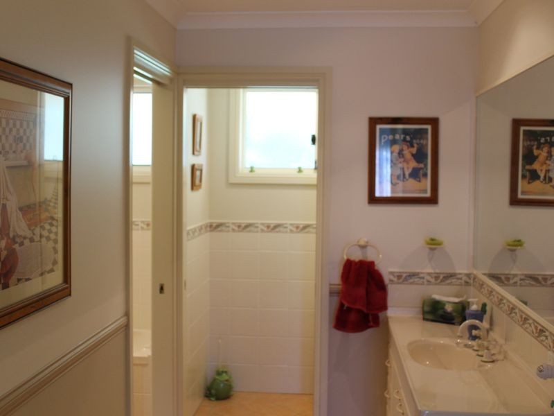 18 Topaz Drive, Emerald Beach NSW 2456