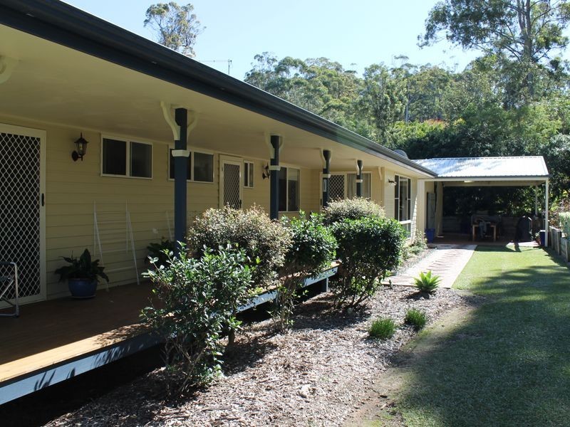 18 Topaz Drive, Emerald Beach NSW 2456