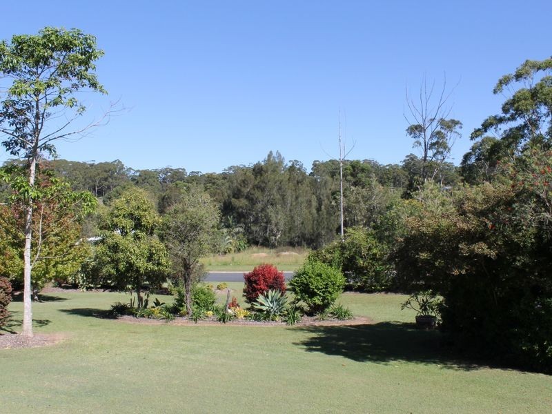 18 Topaz Drive, Emerald Beach NSW 2456